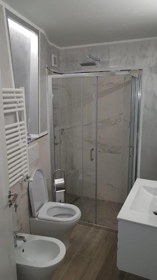 Water Lily Apartment - Self Check-In Oradea Zewnętrze zdjęcie