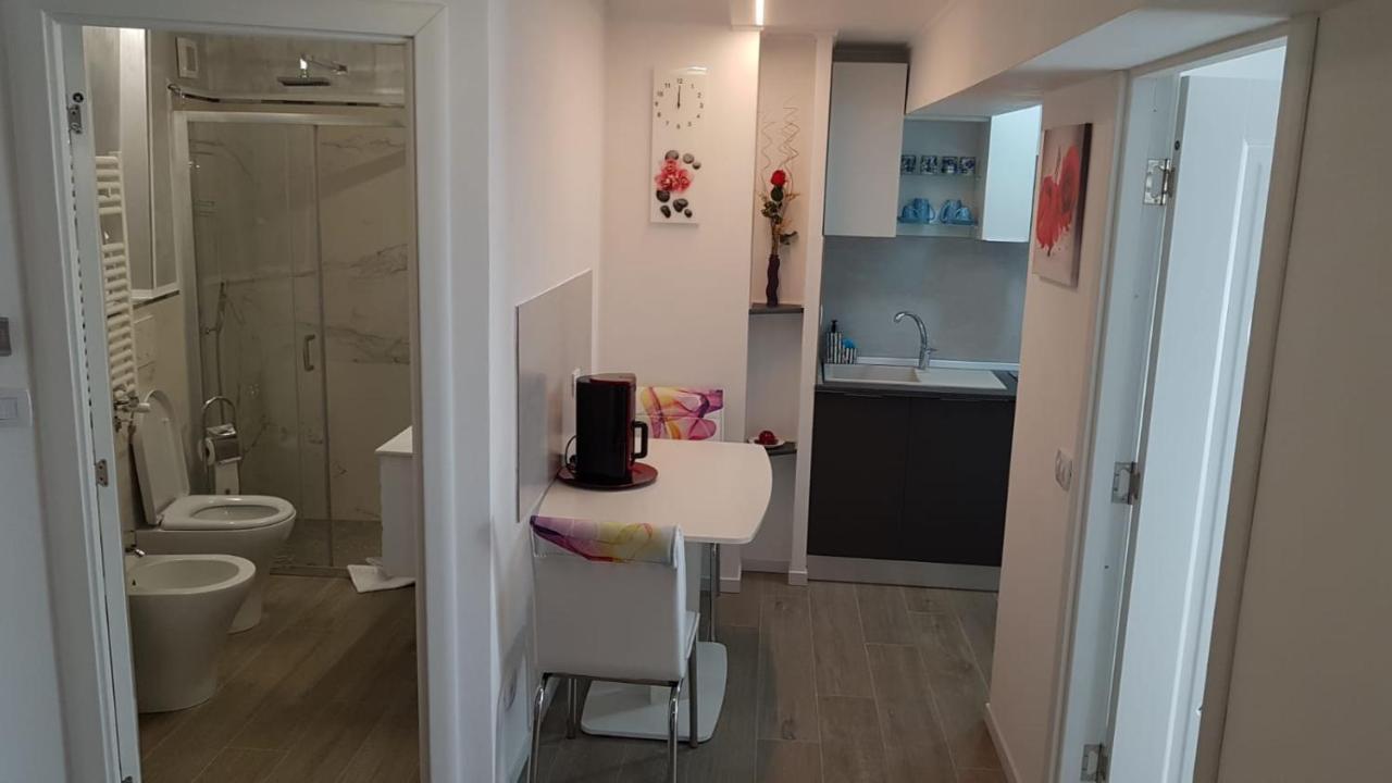 Water Lily Apartment - Self Check-In Oradea Zewnętrze zdjęcie